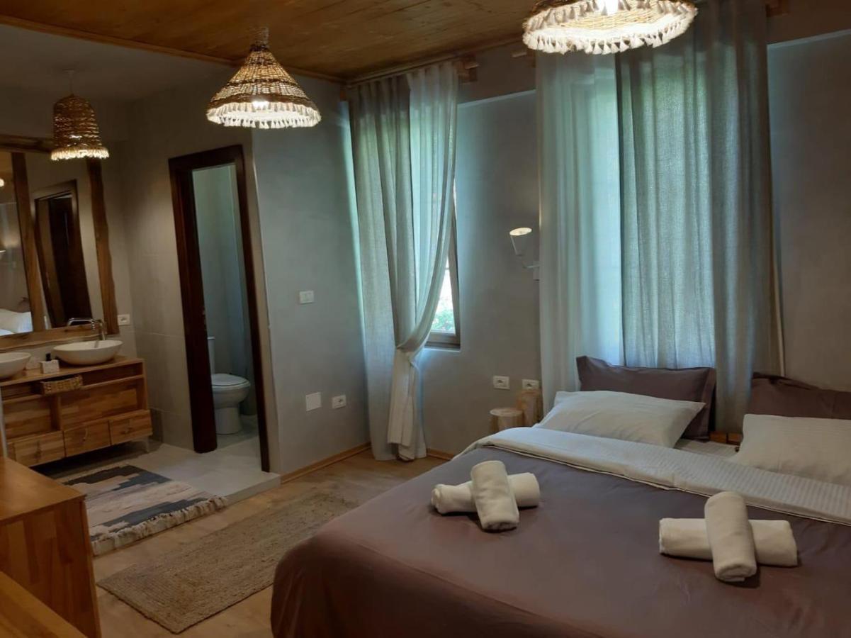 Hotel Restaurant Alpet Theth Extérieur photo